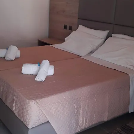 فندق Nychterida ماراثياس